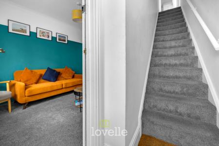 4 bedroom End of terrace house for sale in Thrunscoe Road, Cleethorpes, DN35