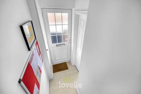 4 bedroom End of terrace house for sale in Thrunscoe Road, Cleethorpes, DN35