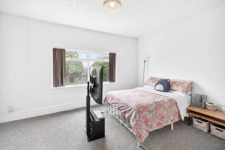4 bedroom Terraced House for sale in Clee Road, Cleethorpes, DN35
