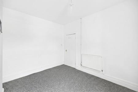 4 bedroom Terraced House for sale in Clee Road, Cleethorpes, DN35