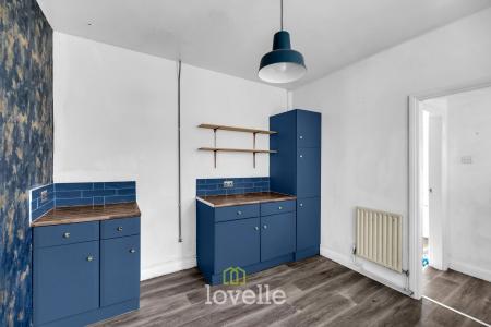 4 bedroom Terraced House for sale in Clee Road, Cleethorpes, DN35