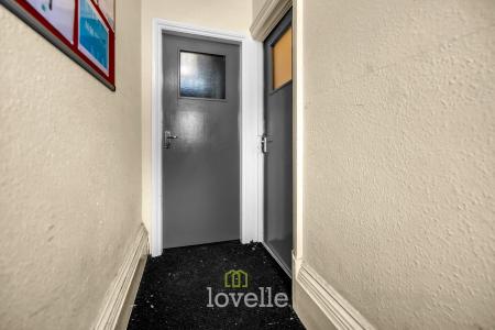 4 bedroom Terraced House for sale in Clee Road, Cleethorpes, DN35