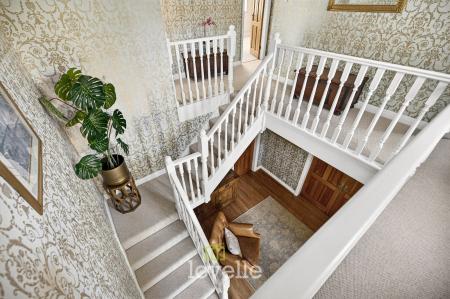 4 bedroom Detached house for sale in Main Street, Fulstow, LN11