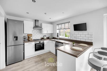 3 bedroom Detached house for sale in Parklands Avenue, Humberston, DN36