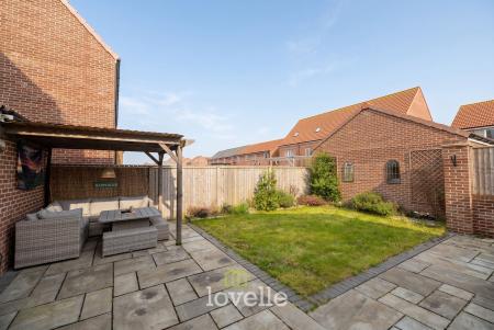 3 bedroom Detached house for sale in Parklands Avenue, Humberston, DN36