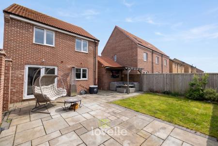 3 bedroom Detached house for sale in Parklands Avenue, Humberston, DN36