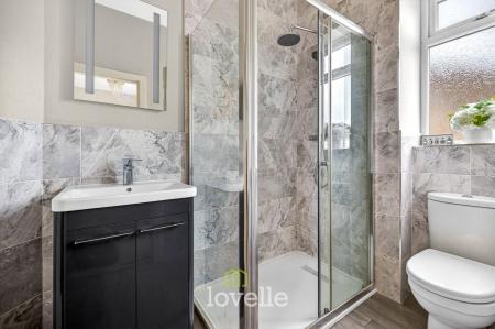 4 bedroom Detached house for sale in Mellor Way, New Waltham, DN36