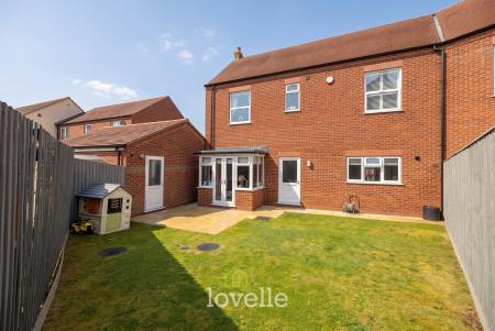4 bedroom Detached house for sale in Mellor Way, New Waltham, DN36