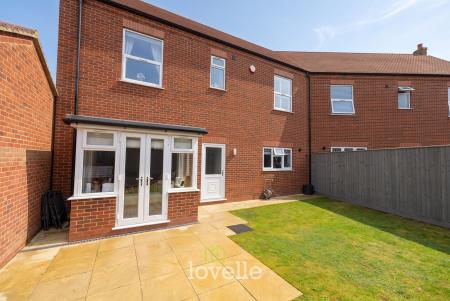 4 bedroom Detached house for sale in Mellor Way, New Waltham, DN36