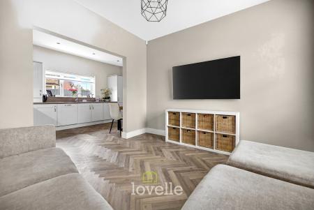 4 bedroom Detached house for sale in Mellor Way, New Waltham, DN36