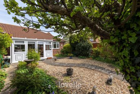 2 bedroom Terraced bungalow for sale in Barn Owl Close, Humberston, DN36