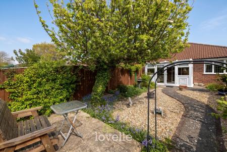 2 bedroom Terraced bungalow for sale in Barn Owl Close, Humberston, DN36