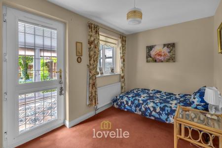 2 bedroom Terraced bungalow for sale in Barn Owl Close, Humberston, DN36
