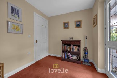 2 bedroom Terraced bungalow for sale in Barn Owl Close, Humberston, DN36