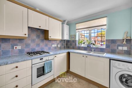 2 bedroom Terraced bungalow for sale in Barn Owl Close, Humberston, DN36