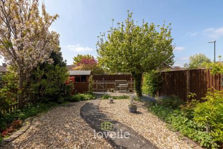 2 bedroom Terraced bungalow for sale in Barn Owl Close, Humberston, DN36