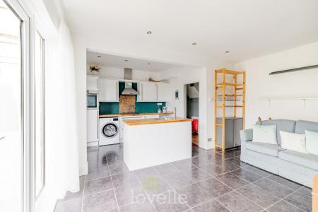 3 bedroom Semi-detached house for sale in Princes Road, Cleethorpes, DN35