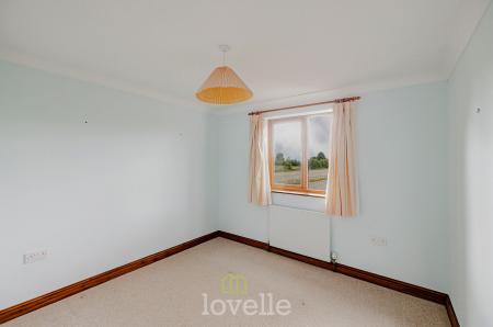 6 bedroom Detached house for sale in Swaby Close, Marshchapel, DN36