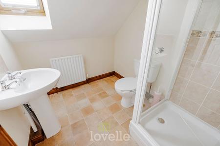 6 bedroom Detached house for sale in Swaby Close, Marshchapel, DN36