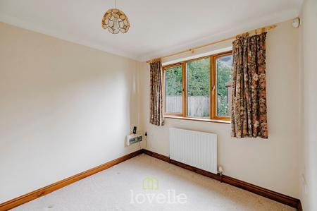 6 bedroom Detached house for sale in Swaby Close, Marshchapel, DN36