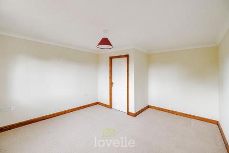 6 bedroom Detached house for sale in Swaby Close, Marshchapel, DN36