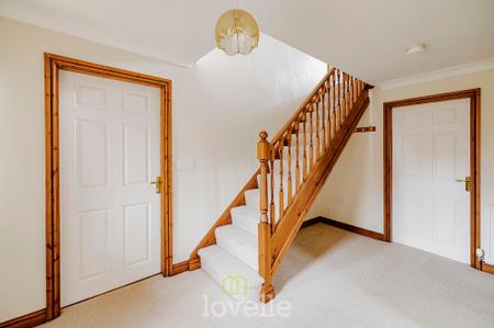 6 bedroom Detached house for sale in Swaby Close, Marshchapel, DN36