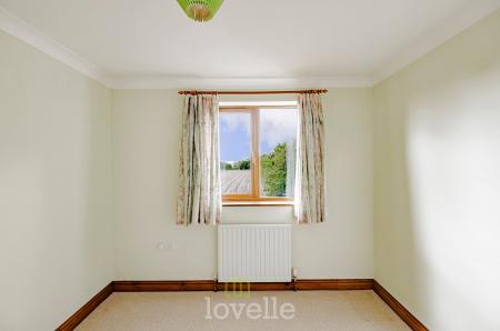 6 bedroom Detached house for sale in Swaby Close, Marshchapel, DN36