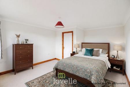 6 bedroom Detached house for sale in Swaby Close, Marshchapel, DN36