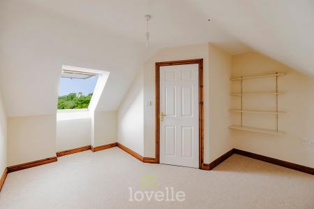 6 bedroom Detached house for sale in Swaby Close, Marshchapel, DN36