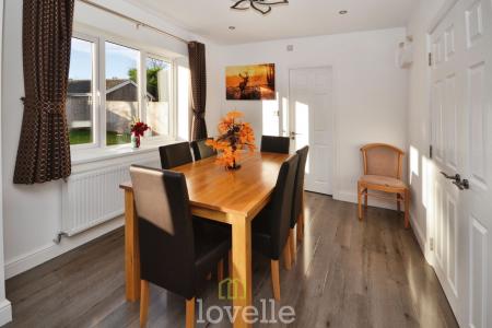 5 bedroom Detached house for sale in Poplars Close, New Waltham, DN36