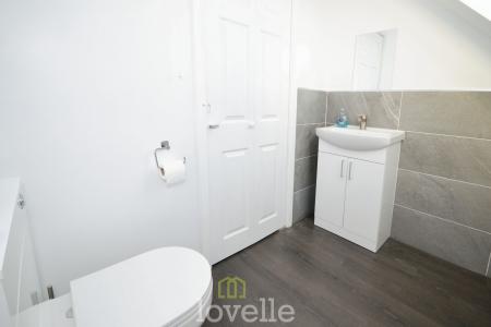 5 bedroom Detached house for sale in Poplars Close, New Waltham, DN36