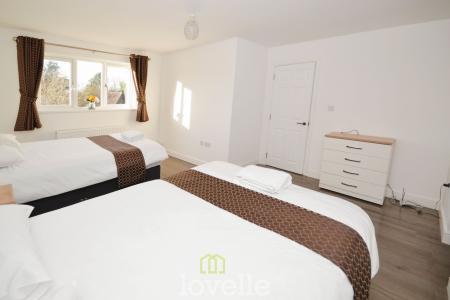5 bedroom Detached house for sale in Poplars Close, New Waltham, DN36