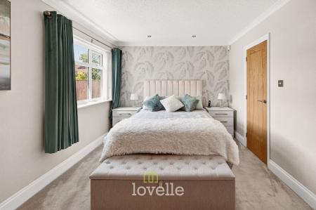 3 bedroom Detached bungalow for sale in Tetney Road, Humberston, DN36