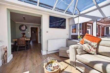 3 bedroom Detached bungalow for sale in Tetney Road, Humberston, DN36