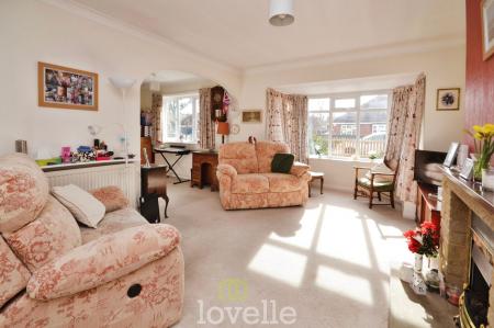 2 bedroom Semi-detached bungalow for sale in Marquis Avenue, New Waltham, DN36