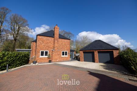 4 bedroom Detached house for sale in Holton Road, Tetney, DN36