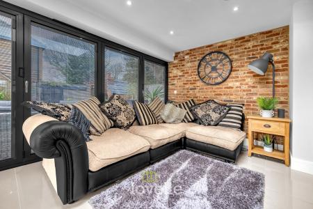 4 bedroom Detached house for sale in Holton Road, Tetney, DN36