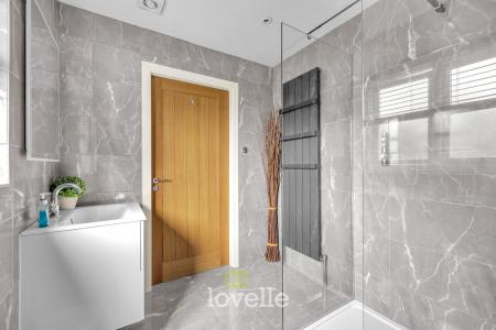 4 bedroom Detached house for sale in Holton Road, Tetney, DN36