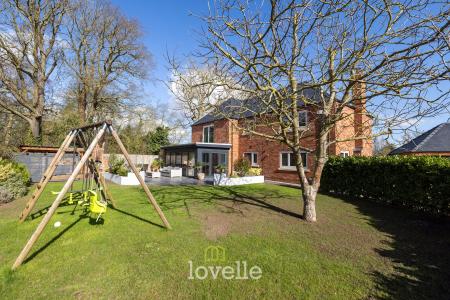 4 bedroom Detached house for sale in Holton Road, Tetney, DN36