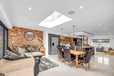 4 bedroom Detached house for sale in Holton Road, Tetney, DN36