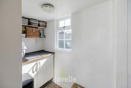 4 bedroom Detached house for sale in Lock Road, North Cotes, DN36