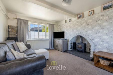 4 bedroom Detached house for sale in Lock Road, North Cotes, DN36