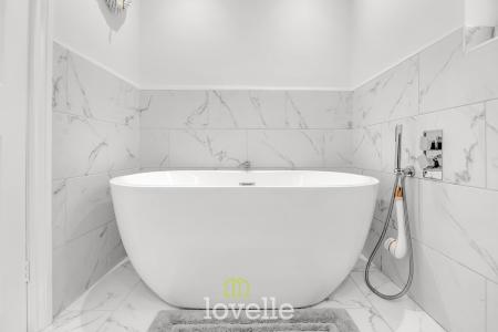 2 bedroom House for sale in Chichester Road, Cleethorpes, DN35