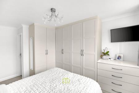 2 bedroom House for sale in Chichester Road, Cleethorpes, DN35