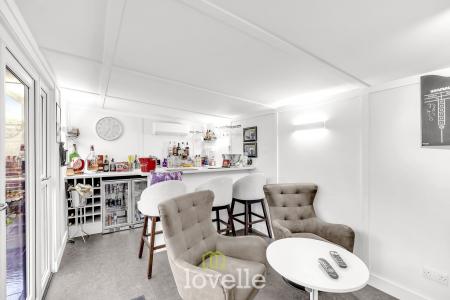 2 bedroom House for sale in Chichester Road, Cleethorpes, DN35