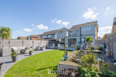 2 bedroom House for sale in Chichester Road, Cleethorpes, DN35