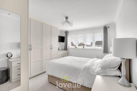 2 bedroom House for sale in Chichester Road, Cleethorpes, DN35