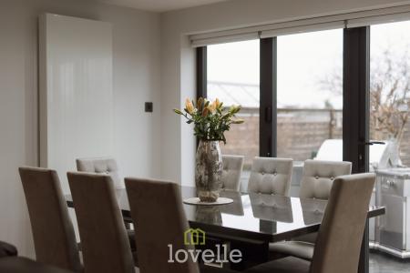 2 bedroom House for sale in Chichester Road, Cleethorpes, DN35