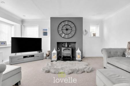2 bedroom House for sale in Chichester Road, Cleethorpes, DN35