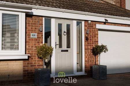 2 bedroom House for sale in Chichester Road, Cleethorpes, DN35